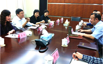 大渡口区委常委徐晓勇一行来云顶集团官网集团调研
